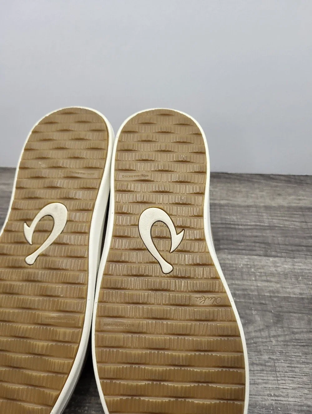 OluKai gently used